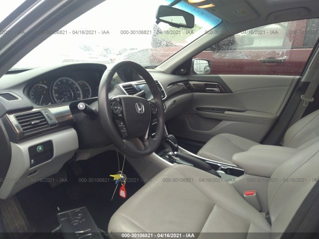 Photo 4 VIN: 1HGCR2F89GA069187 - HONDA ACCORD SEDAN 