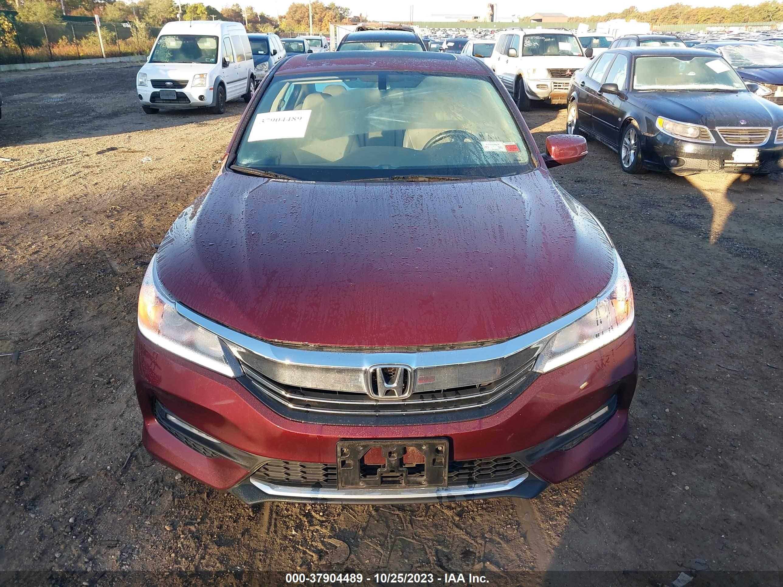 Photo 11 VIN: 1HGCR2F89GA151162 - HONDA ACCORD 