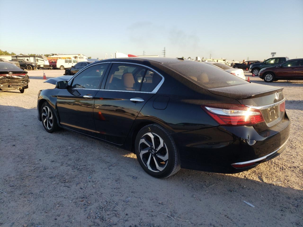 Photo 1 VIN: 1HGCR2F89GA243856 - HONDA ACCORD 