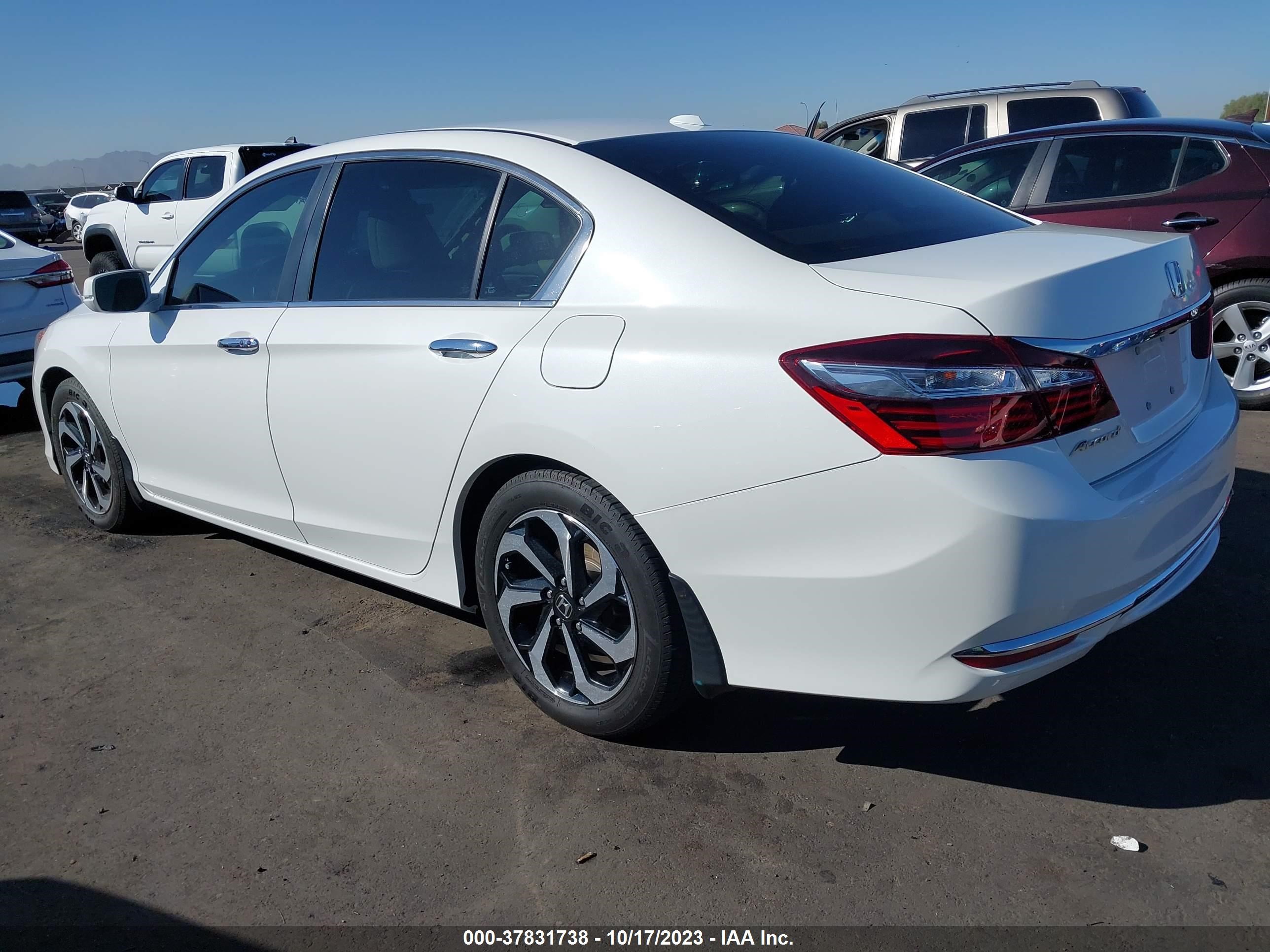 Photo 2 VIN: 1HGCR2F89HA239548 - HONDA ACCORD 