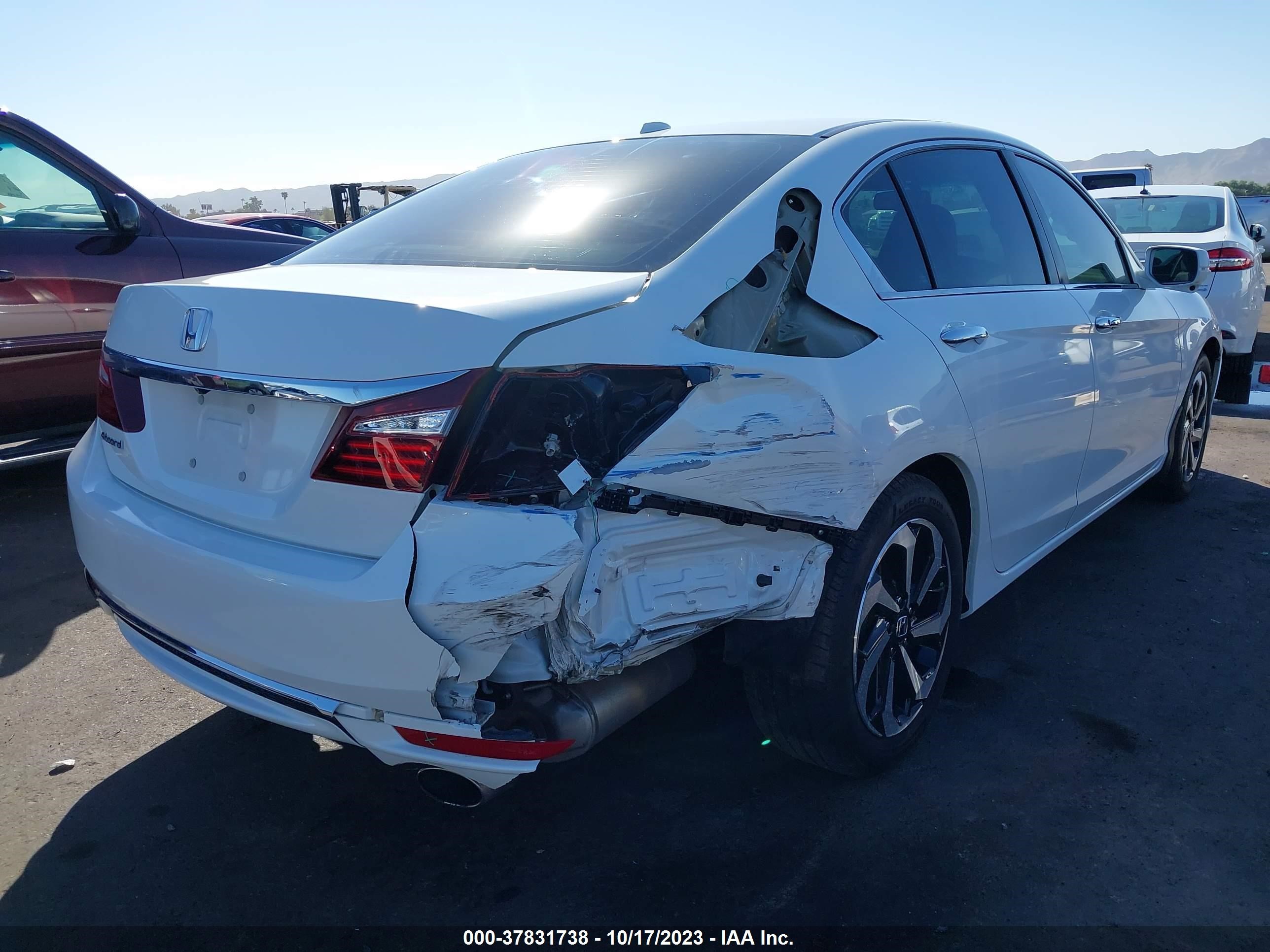 Photo 5 VIN: 1HGCR2F89HA239548 - HONDA ACCORD 