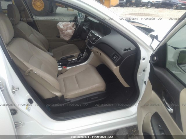 Photo 4 VIN: 1HGCR2F8XDA002884 - HONDA ACCORD SDN 