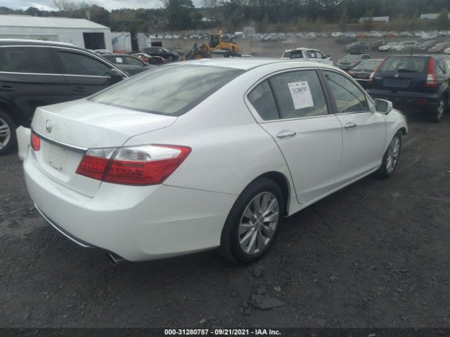 Photo 3 VIN: 1HGCR2F8XDA060218 - HONDA ACCORD SDN 