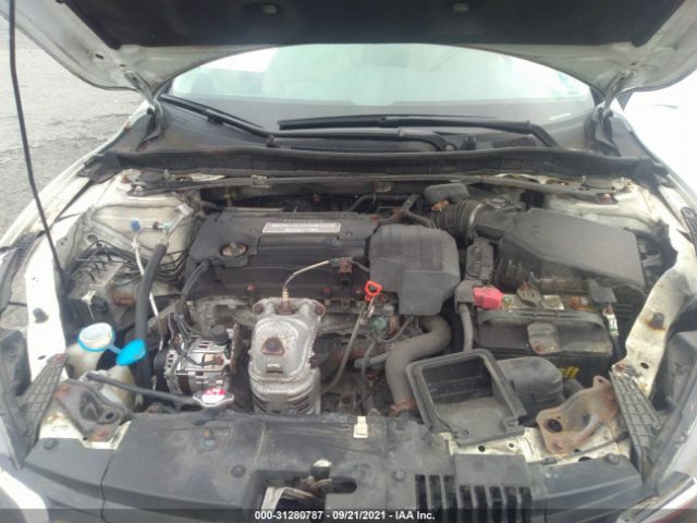 Photo 9 VIN: 1HGCR2F8XDA060218 - HONDA ACCORD SDN 