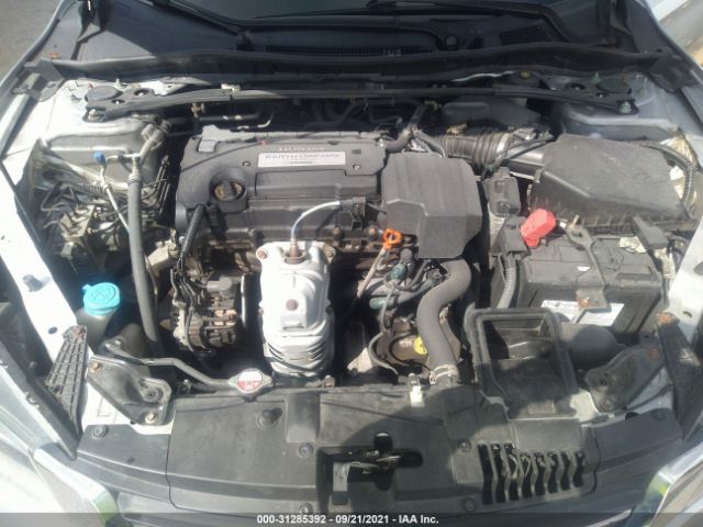 Photo 9 VIN: 1HGCR2F8XDA074927 - HONDA ACCORD SDN 