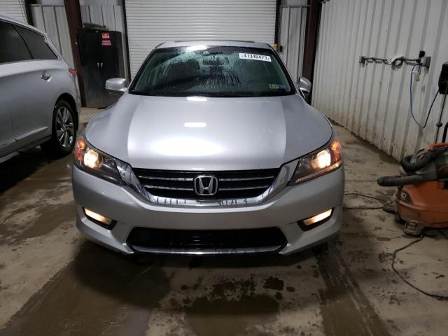 Photo 4 VIN: 1HGCR2F8XDA123267 - HONDA ACCORD EXL 