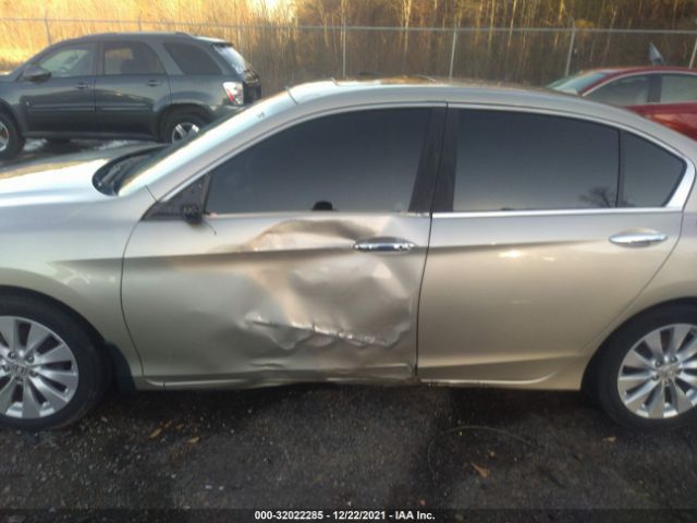 Photo 5 VIN: 1HGCR2F8XDA142997 - HONDA ACCORD SDN 