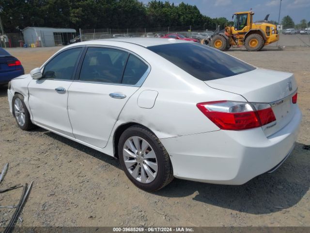 Photo 2 VIN: 1HGCR2F8XDA164627 - HONDA ACCORD 