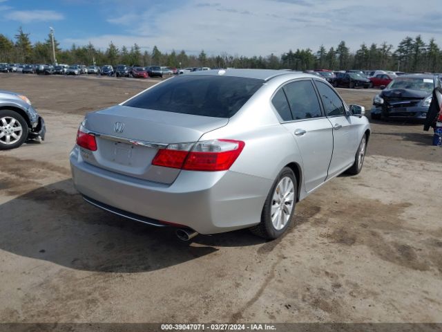 Photo 3 VIN: 1HGCR2F8XDA225152 - HONDA ACCORD 