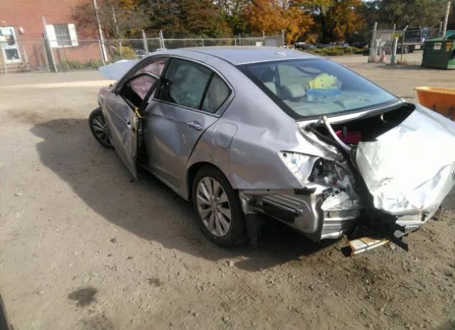 Photo 2 VIN: 1HGCR2F8XDA281723 - HONDA ACCORD 