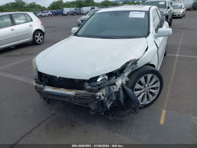 Photo 5 VIN: 1HGCR2F8XEA171224 - HONDA ACCORD 