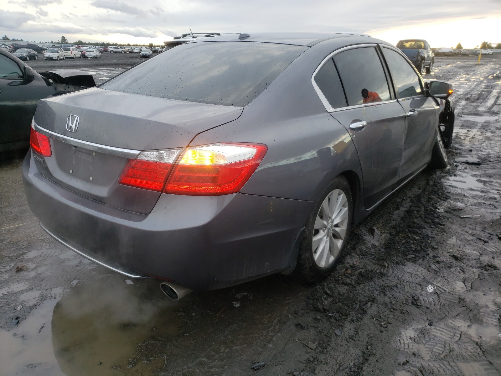 Photo 3 VIN: 1HGCR2F8XEA175581 - HONDA ACCORD EXL 