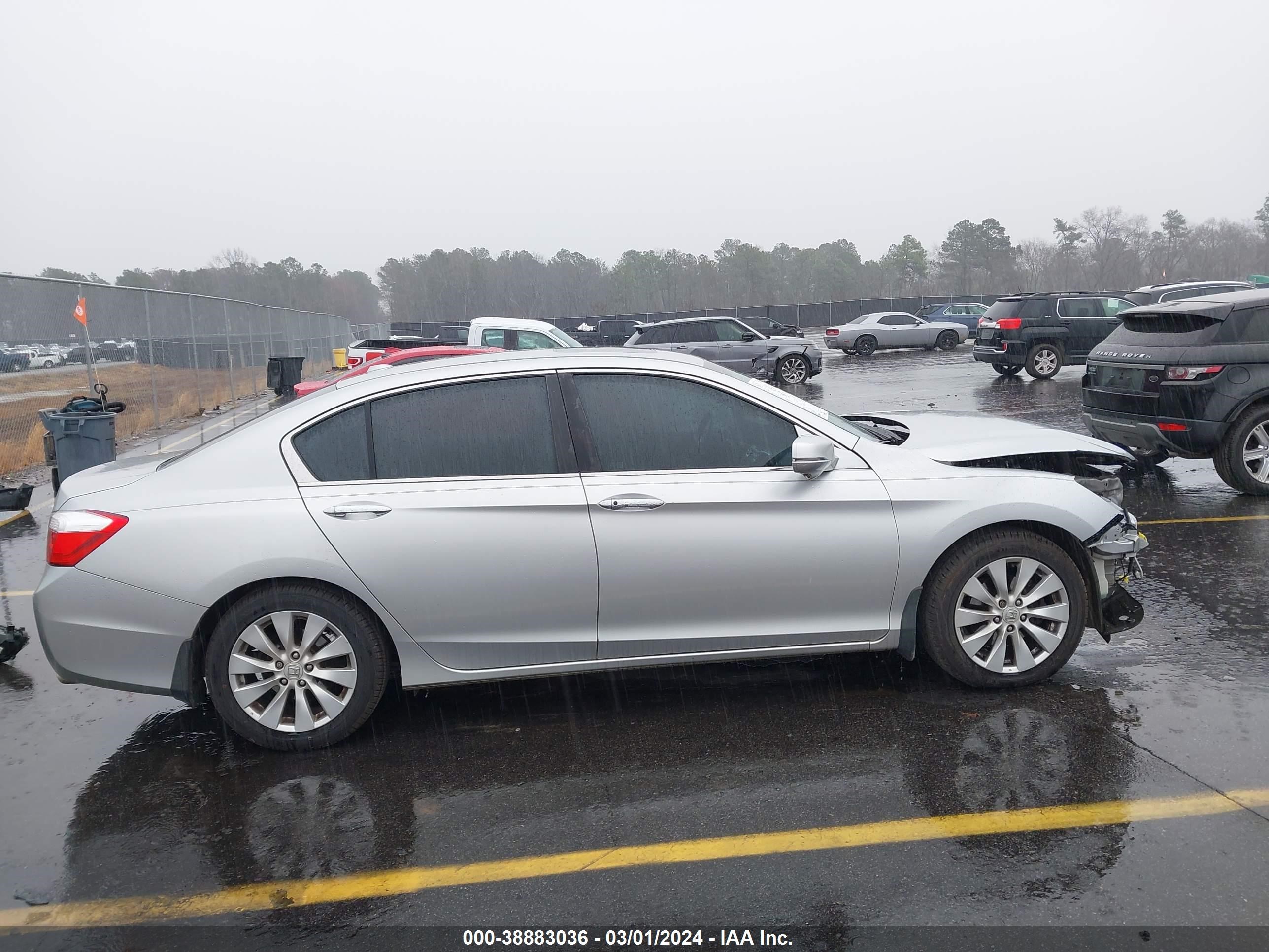 Photo 13 VIN: 1HGCR2F8XEA209244 - HONDA ACCORD 