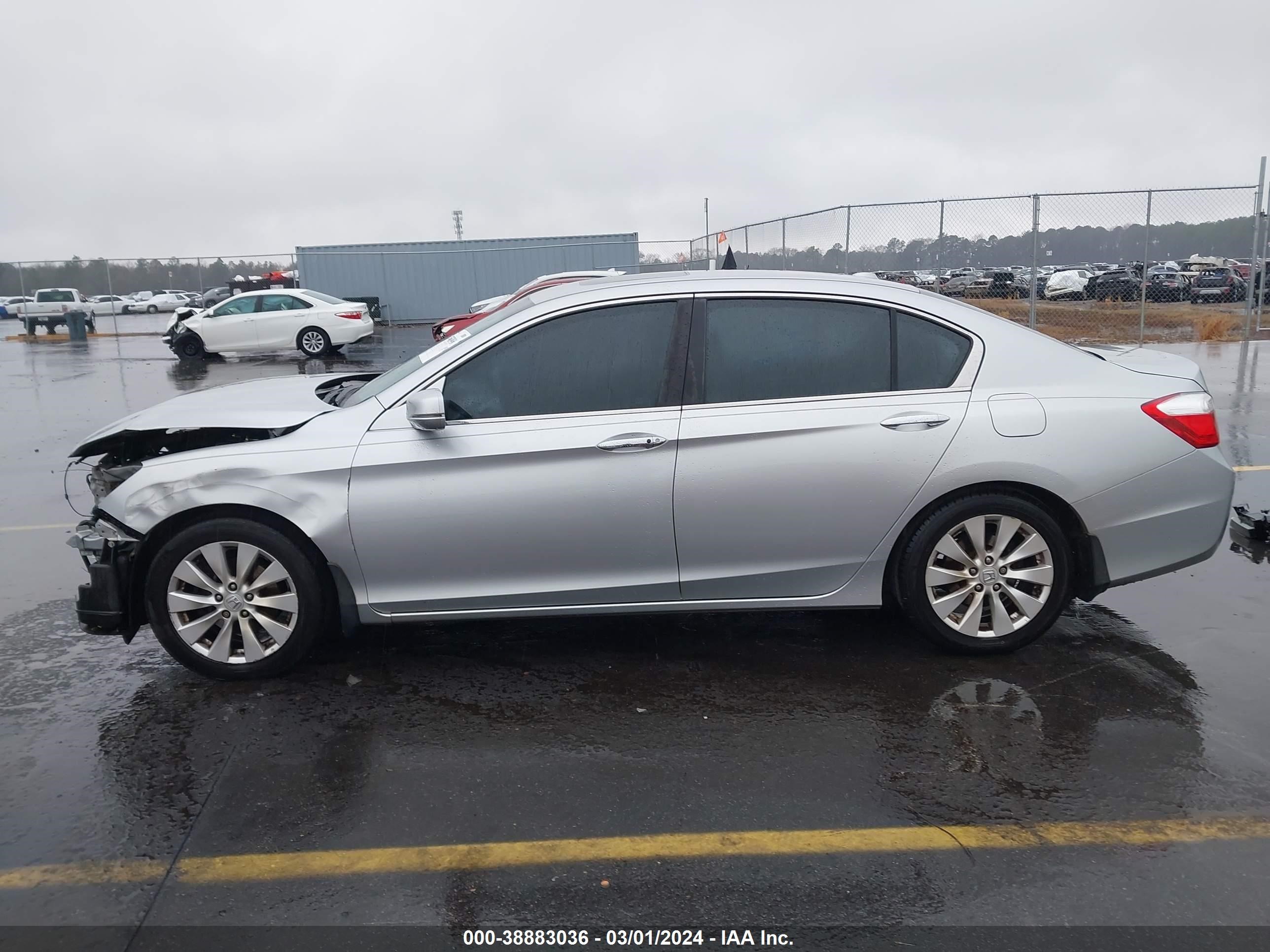 Photo 14 VIN: 1HGCR2F8XEA209244 - HONDA ACCORD 