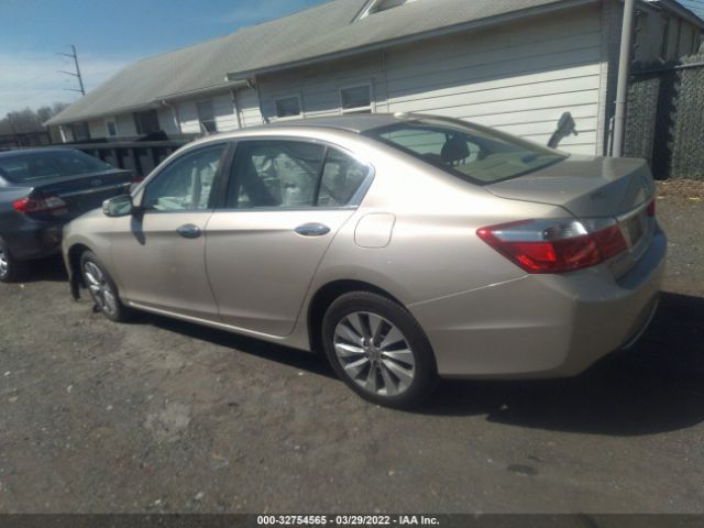 Photo 2 VIN: 1HGCR2F8XEA302958 - HONDA ACCORD SEDAN 