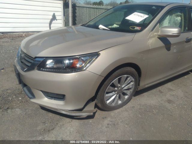 Photo 5 VIN: 1HGCR2F8XEA302958 - HONDA ACCORD SEDAN 