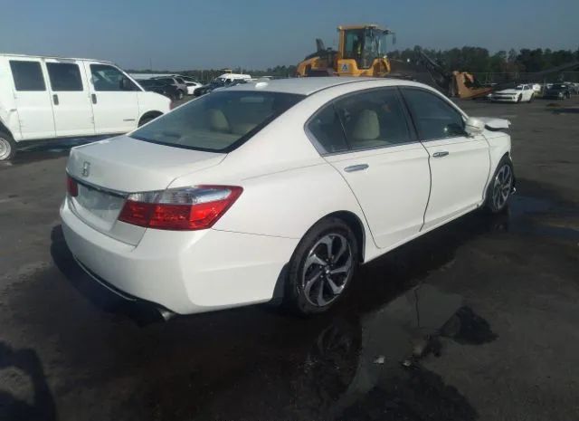 Photo 3 VIN: 1HGCR2F8XFA005481 - HONDA ACCORD SEDAN 