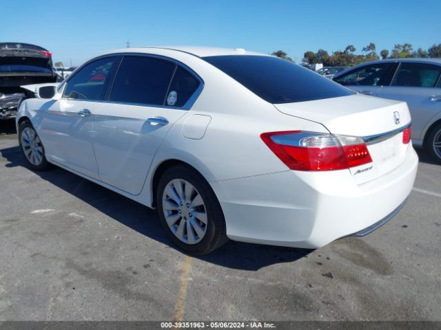 Photo 2 VIN: 1HGCR2F8XFA020787 - HONDA ACCORD 