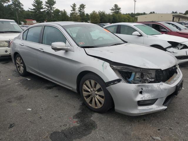 Photo 3 VIN: 1HGCR2F8XFA024919 - HONDA ACCORD EXL 