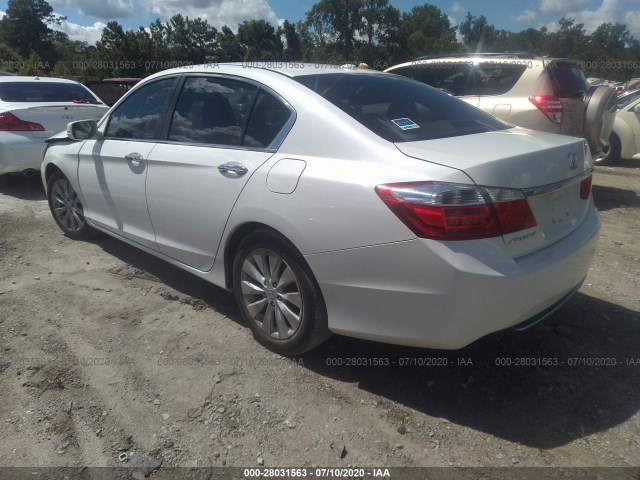 Photo 2 VIN: 1HGCR2F8XFA045320 - HONDA ACCORD SEDAN 