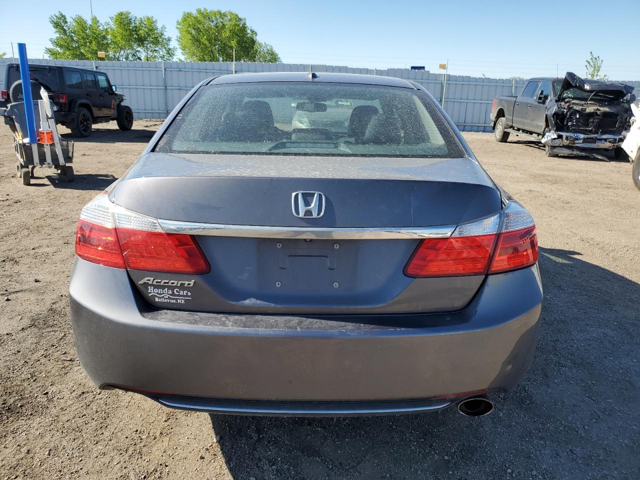 Photo 5 VIN: 1HGCR2F8XFA071125 - HONDA ACCORD 