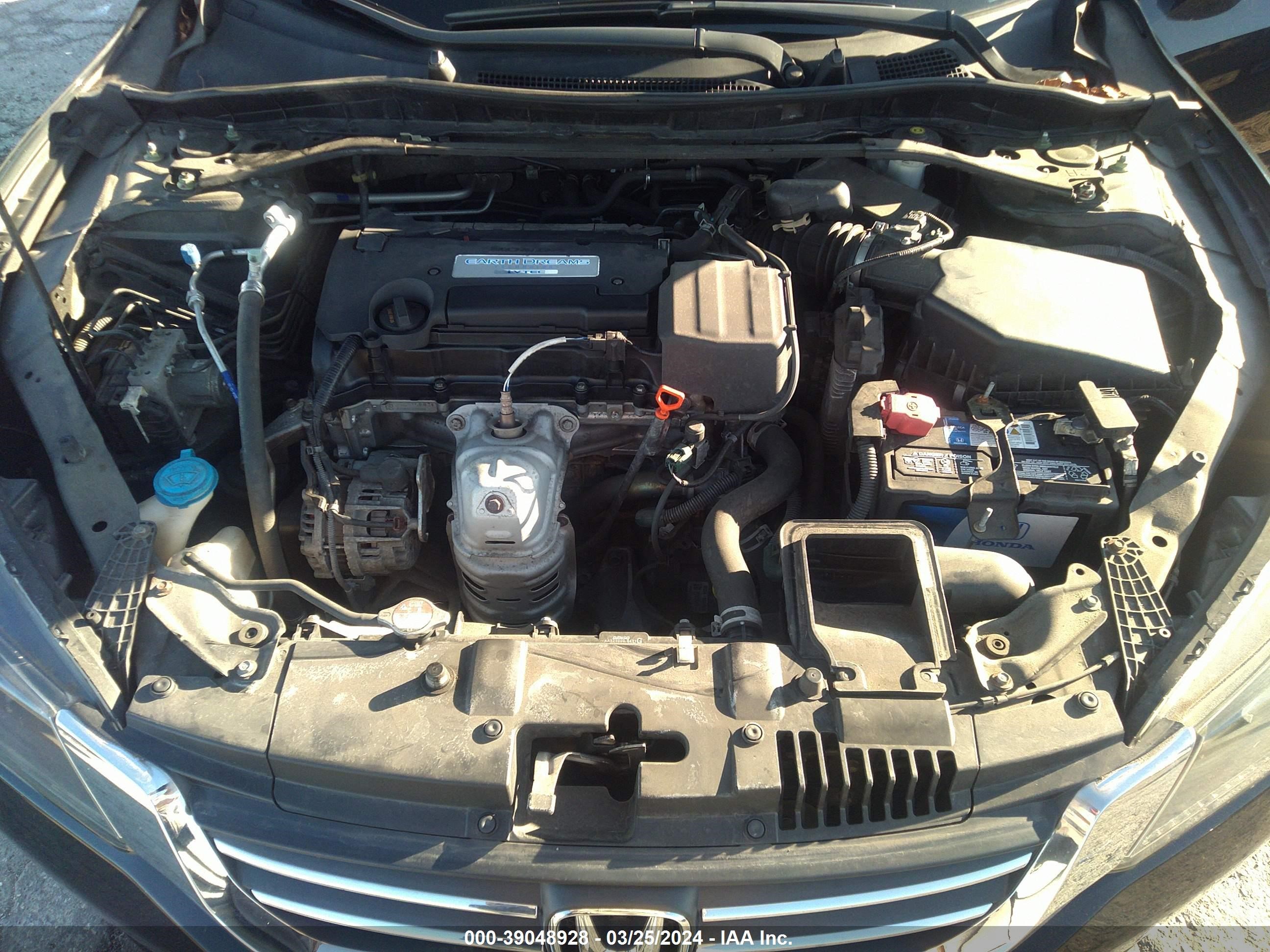 Photo 9 VIN: 1HGCR2F8XFA075918 - HONDA ACCORD 