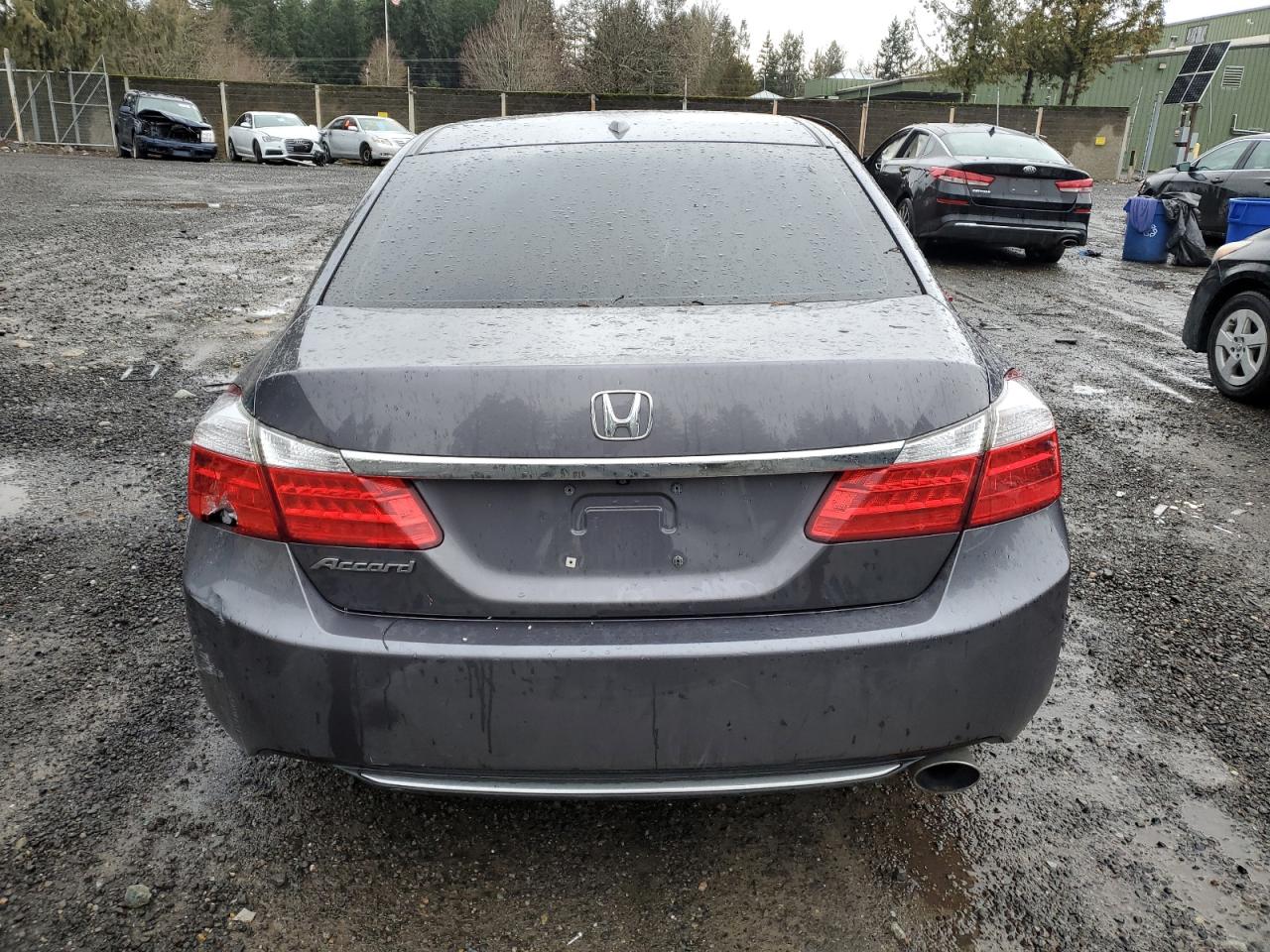 Photo 5 VIN: 1HGCR2F8XFA107542 - HONDA ACCORD 