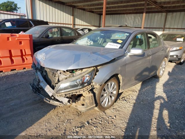 Photo 1 VIN: 1HGCR2F8XFA188011 - HONDA ACCORD 