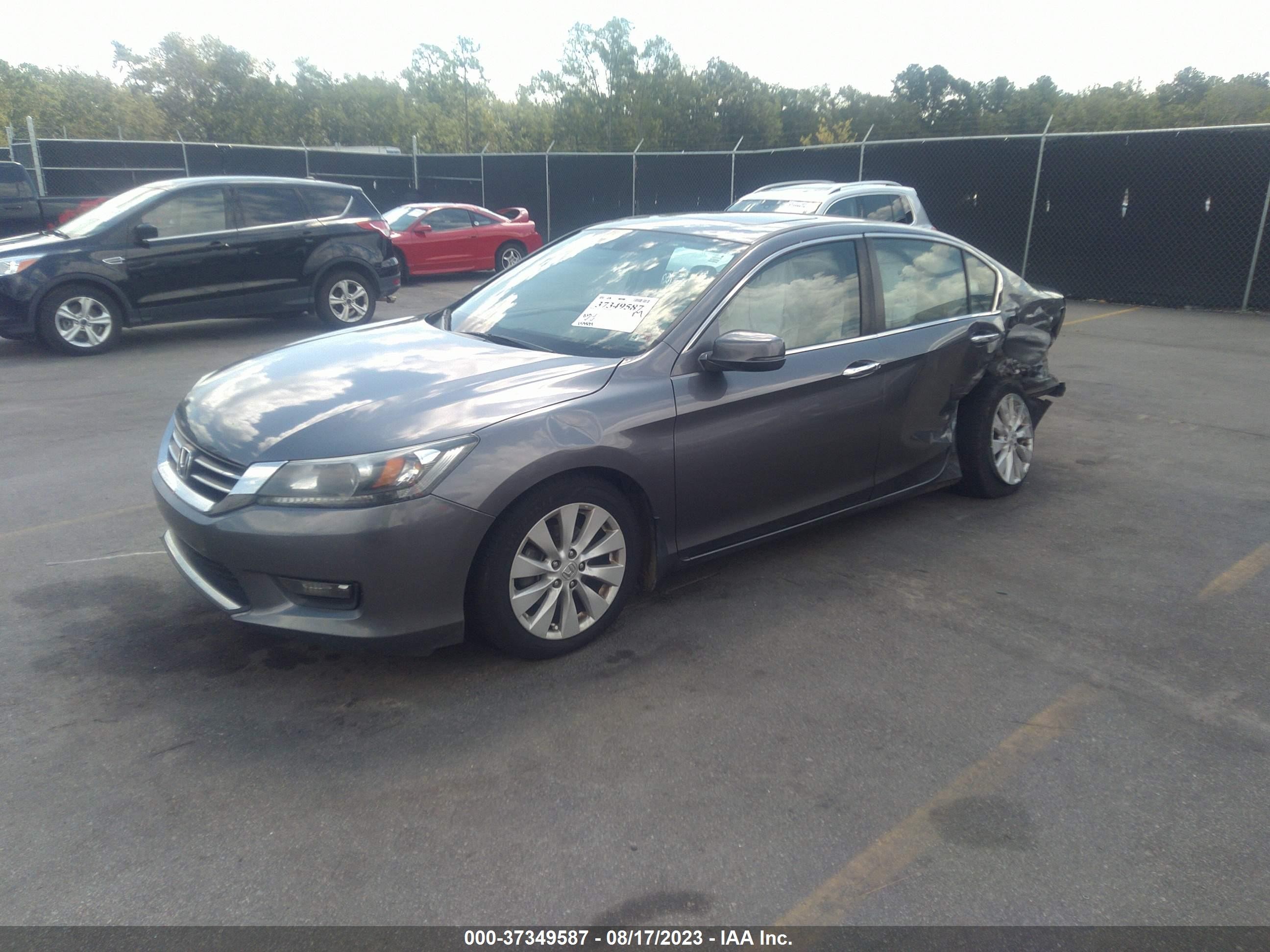 Photo 1 VIN: 1HGCR2F8XFA224926 - HONDA ACCORD 