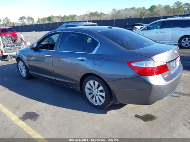 Photo 2 VIN: 1HGCR2F8XFA254217 - HONDA ACCORD 