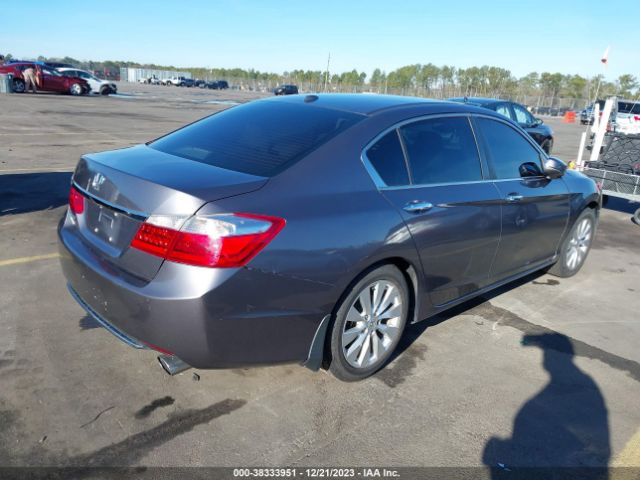 Photo 3 VIN: 1HGCR2F8XFA254217 - HONDA ACCORD 