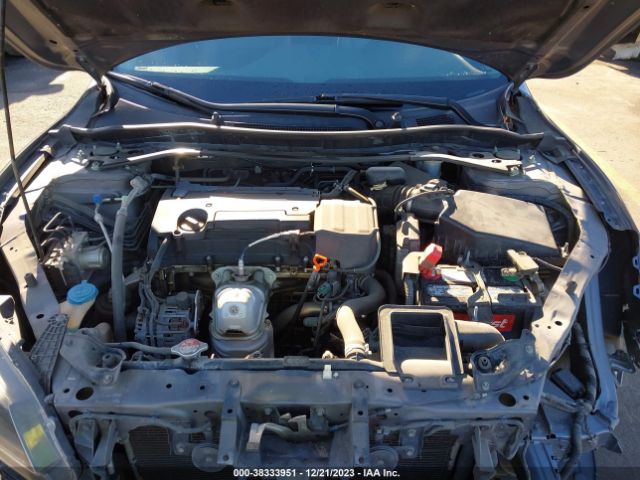 Photo 9 VIN: 1HGCR2F8XFA254217 - HONDA ACCORD 