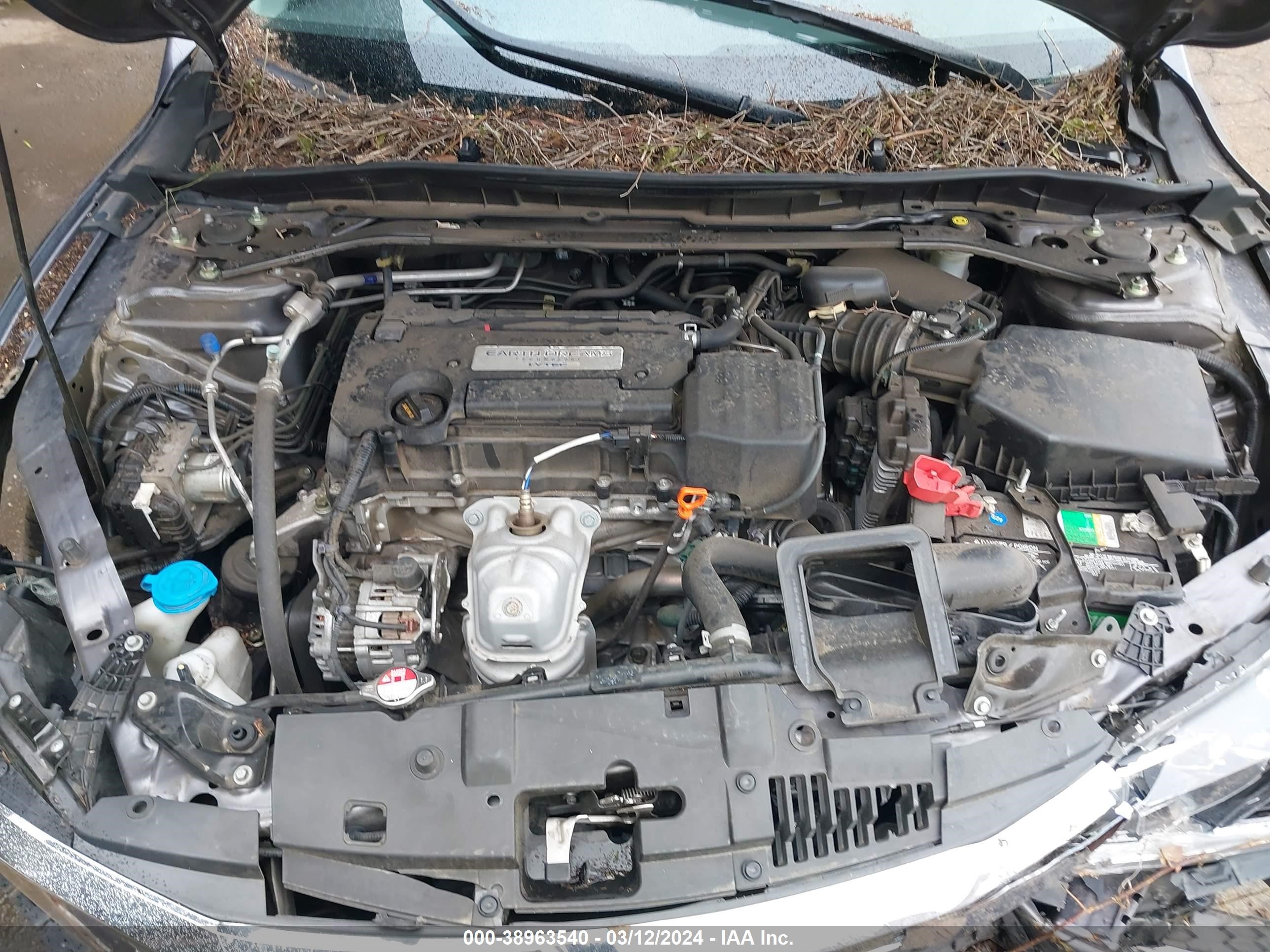 Photo 9 VIN: 1HGCR2F8XGA014022 - HONDA ACCORD 