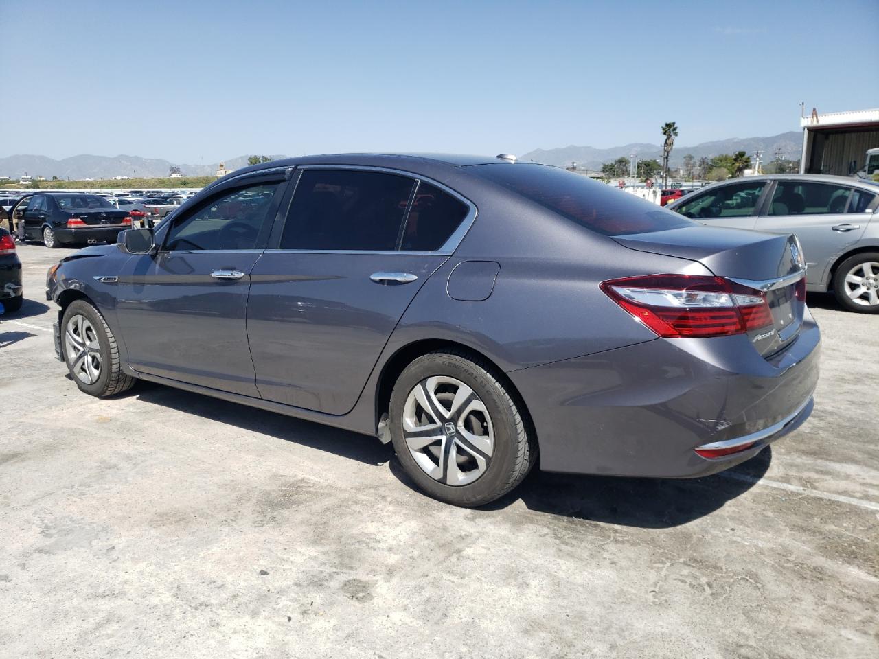 Photo 1 VIN: 1HGCR2F8XGA073197 - HONDA ACCORD 