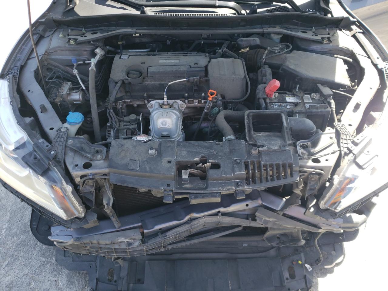 Photo 10 VIN: 1HGCR2F8XGA073197 - HONDA ACCORD 