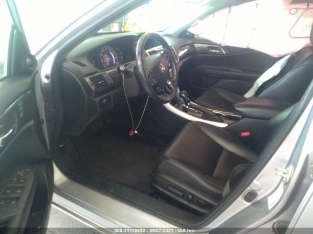 Photo 4 VIN: 1HGCR2F8XGA142079 - HONDA ACCORD SEDAN 