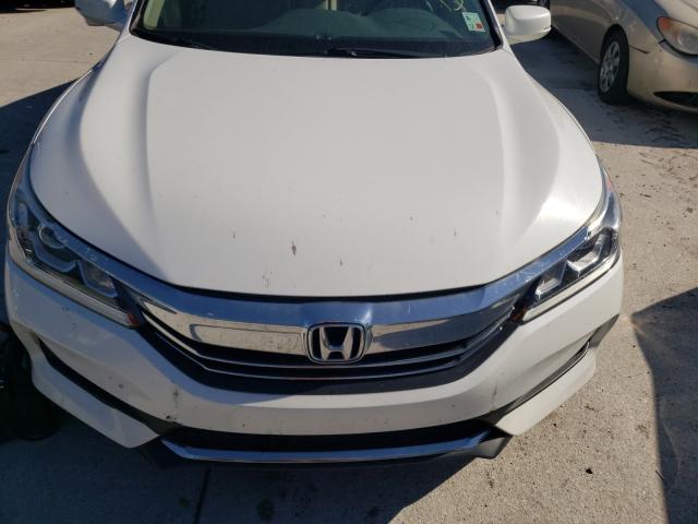 Photo 8 VIN: 1HGCR2F8XGA178824 - HONDA ACCORD 