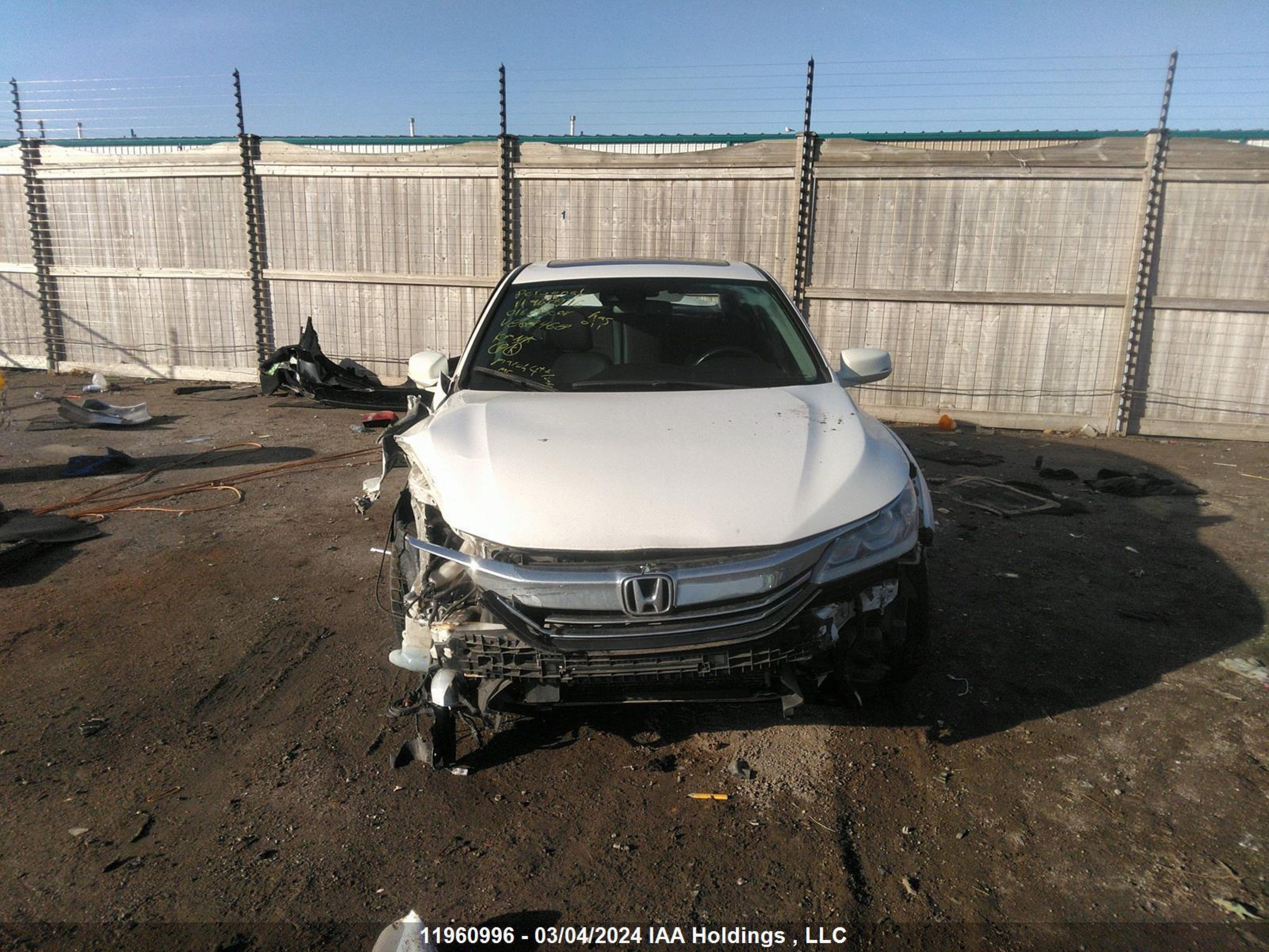 Photo 5 VIN: 1HGCR2F8XGA808468 - HONDA ACCORD 