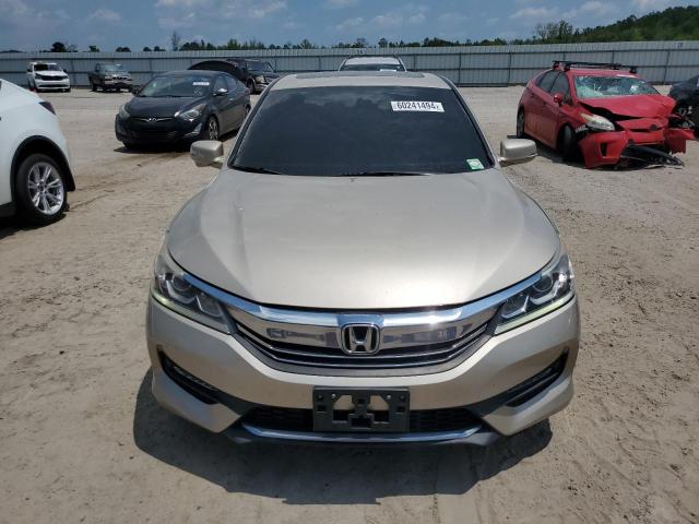 Photo 4 VIN: 1HGCR2F8XHA017004 - HONDA ACCORD 