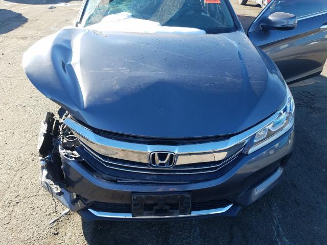 Photo 6 VIN: 1HGCR2F8XHA047443 - HONDA ACCORD EXL 