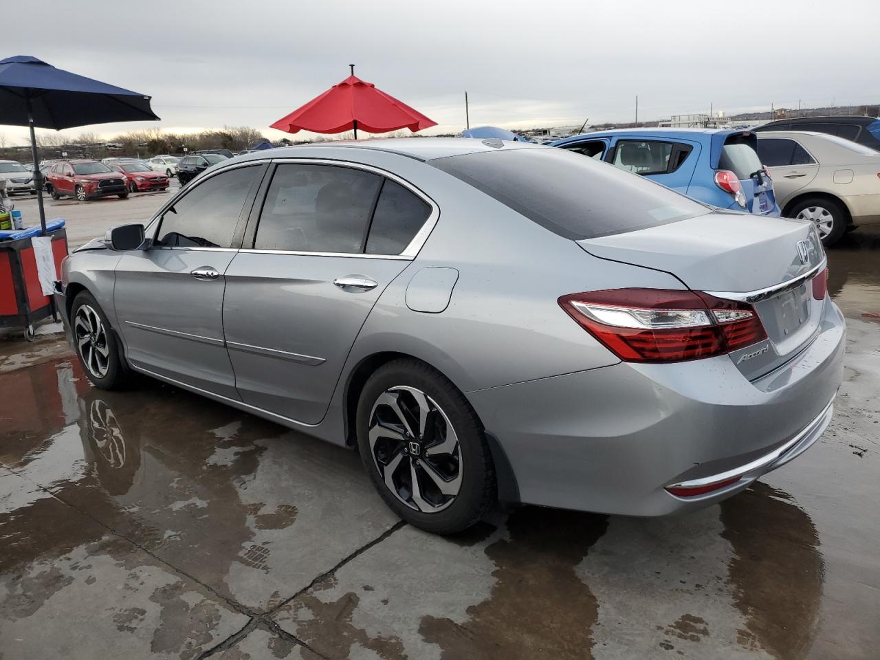 Photo 1 VIN: 1HGCR2F8XHA066574 - HONDA ACCORD 