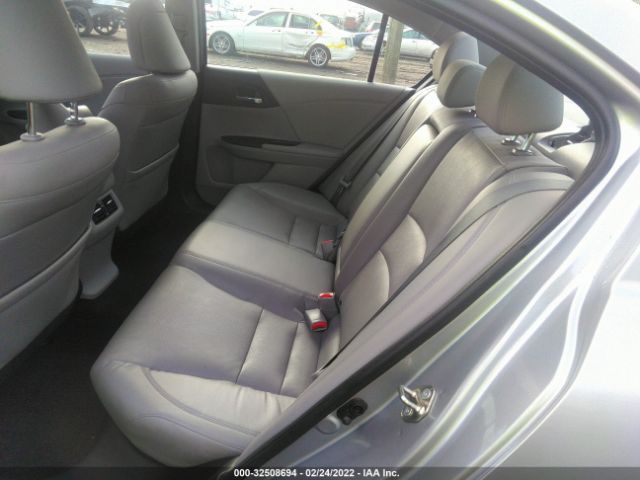 Photo 7 VIN: 1HGCR2F8XHA130757 - HONDA ACCORD SEDAN 