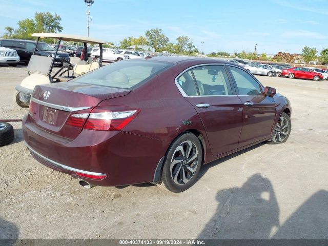 Photo 3 VIN: 1HGCR2F8XHA209510 - HONDA ACCORD 