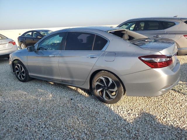 Photo 1 VIN: 1HGCR2F8XHA216635 - HONDA ACCORD 