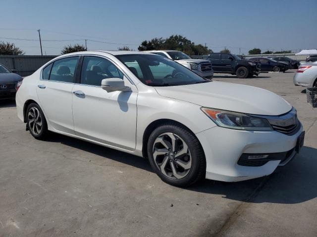 Photo 3 VIN: 1HGCR2F91GA114356 - HONDA ACCORD EXL 