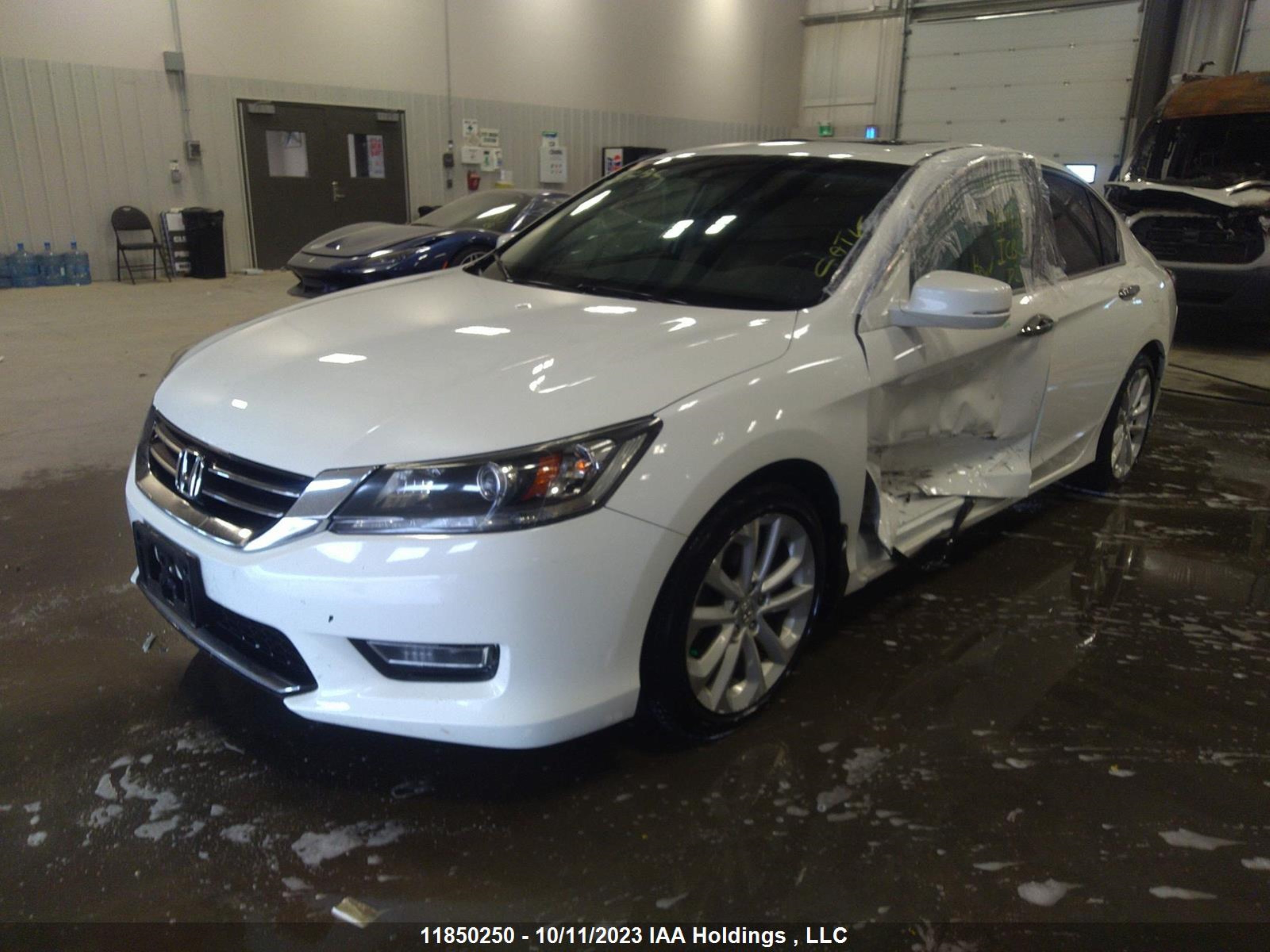 Photo 1 VIN: 1HGCR2F92DA809473 - HONDA ACCORD 