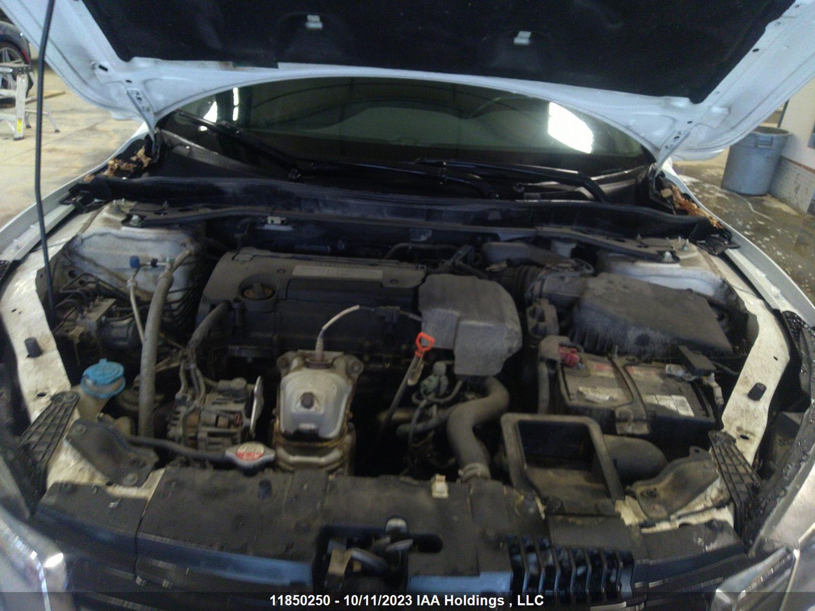 Photo 9 VIN: 1HGCR2F92DA809473 - HONDA ACCORD 