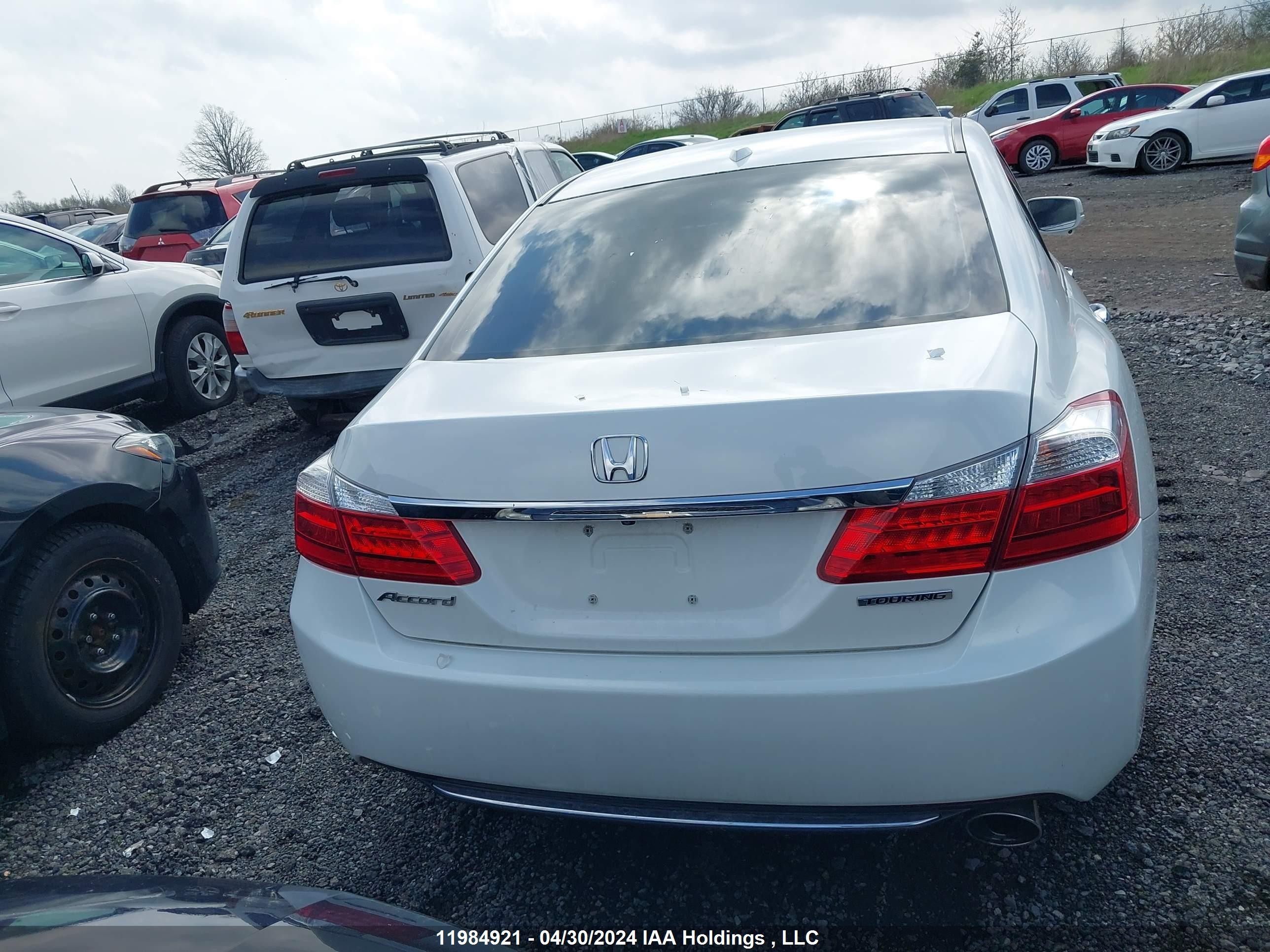 Photo 16 VIN: 1HGCR2F92EA812228 - HONDA ACCORD 