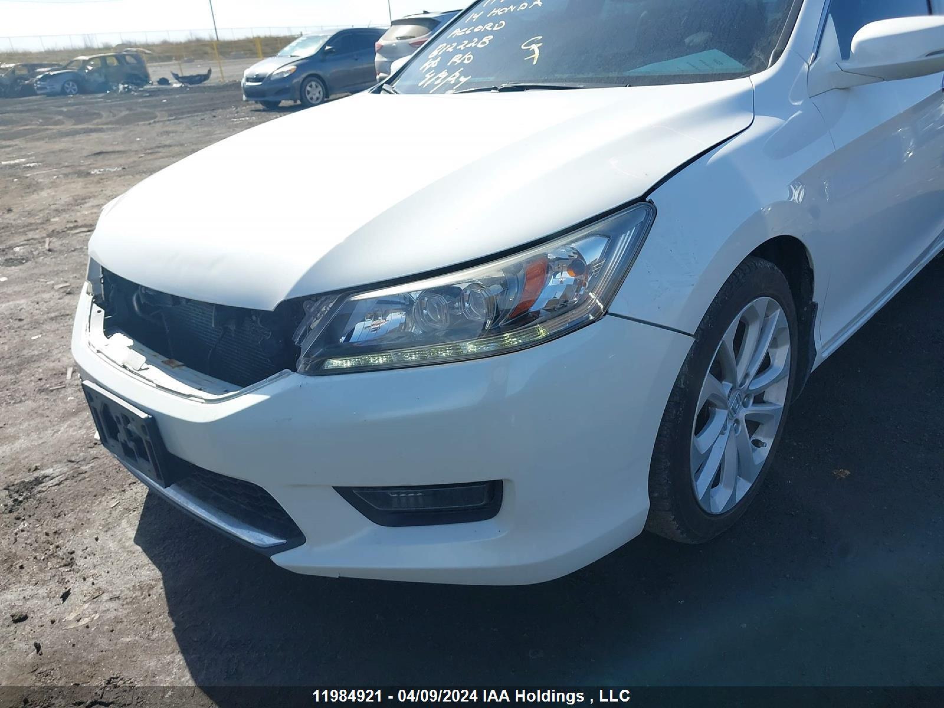 Photo 5 VIN: 1HGCR2F92EA812228 - HONDA ACCORD 