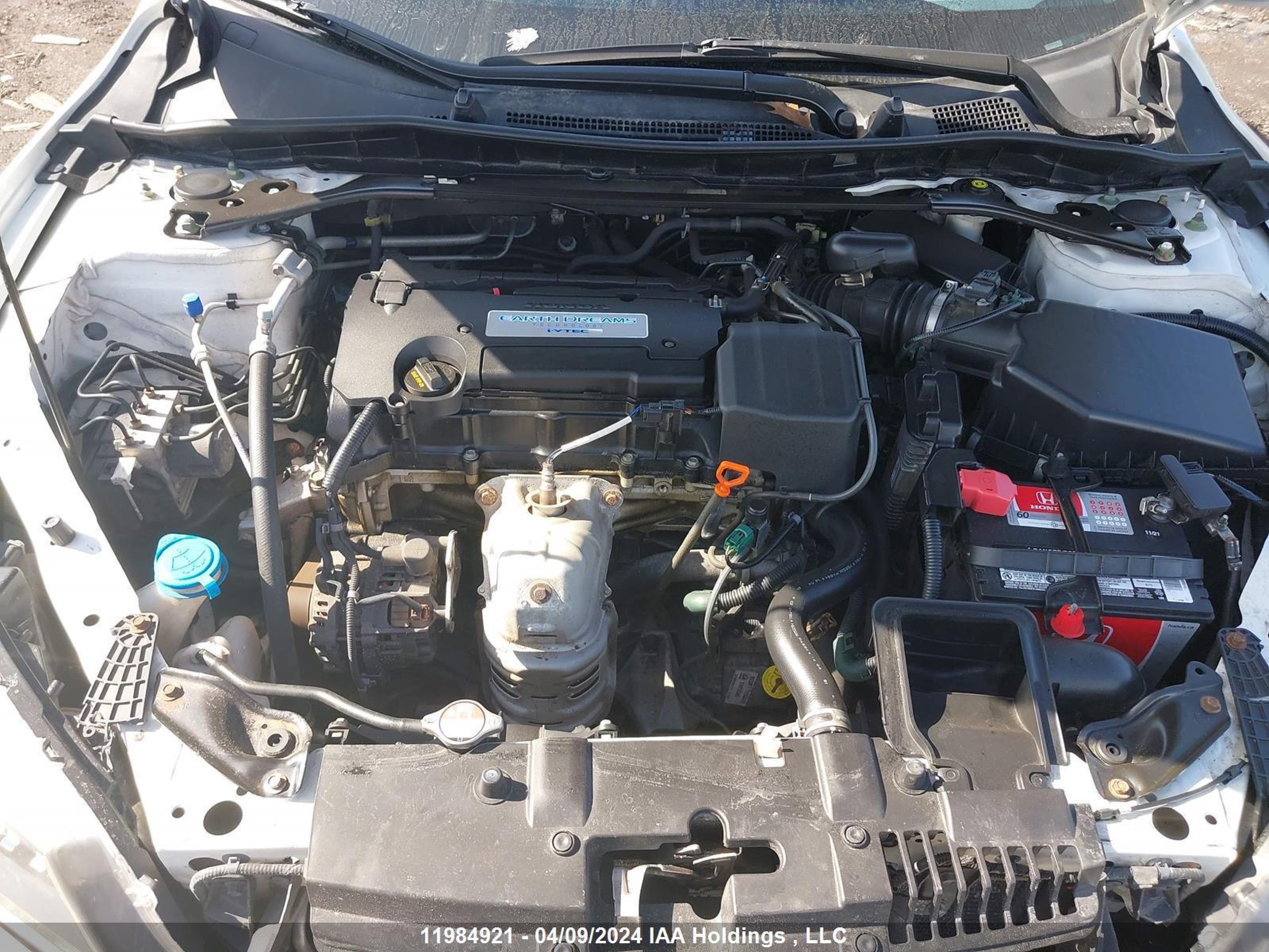 Photo 9 VIN: 1HGCR2F92EA812228 - HONDA ACCORD 